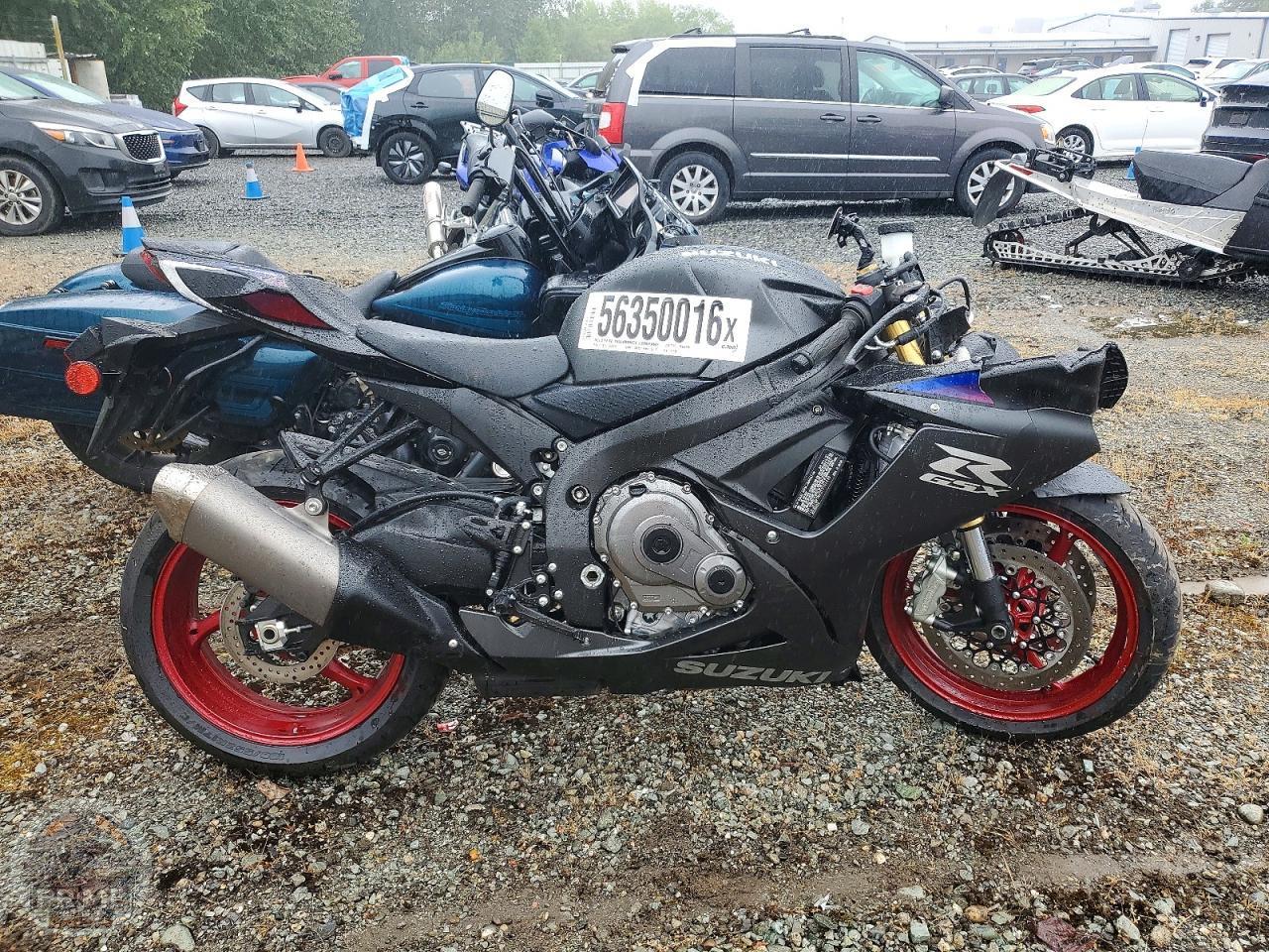2026 SUZUKI GSX R750 — фото 1