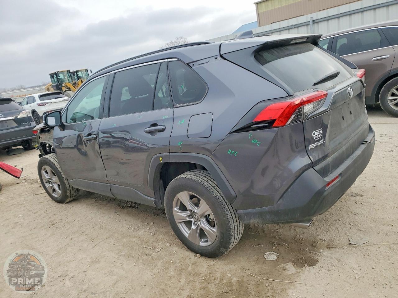 2025 TOYOTA RAV4 — фото 2