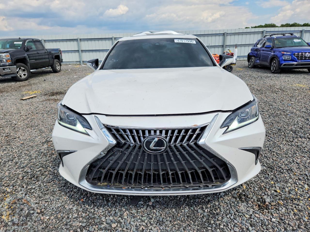 2022 LEXUS ES — фото 5