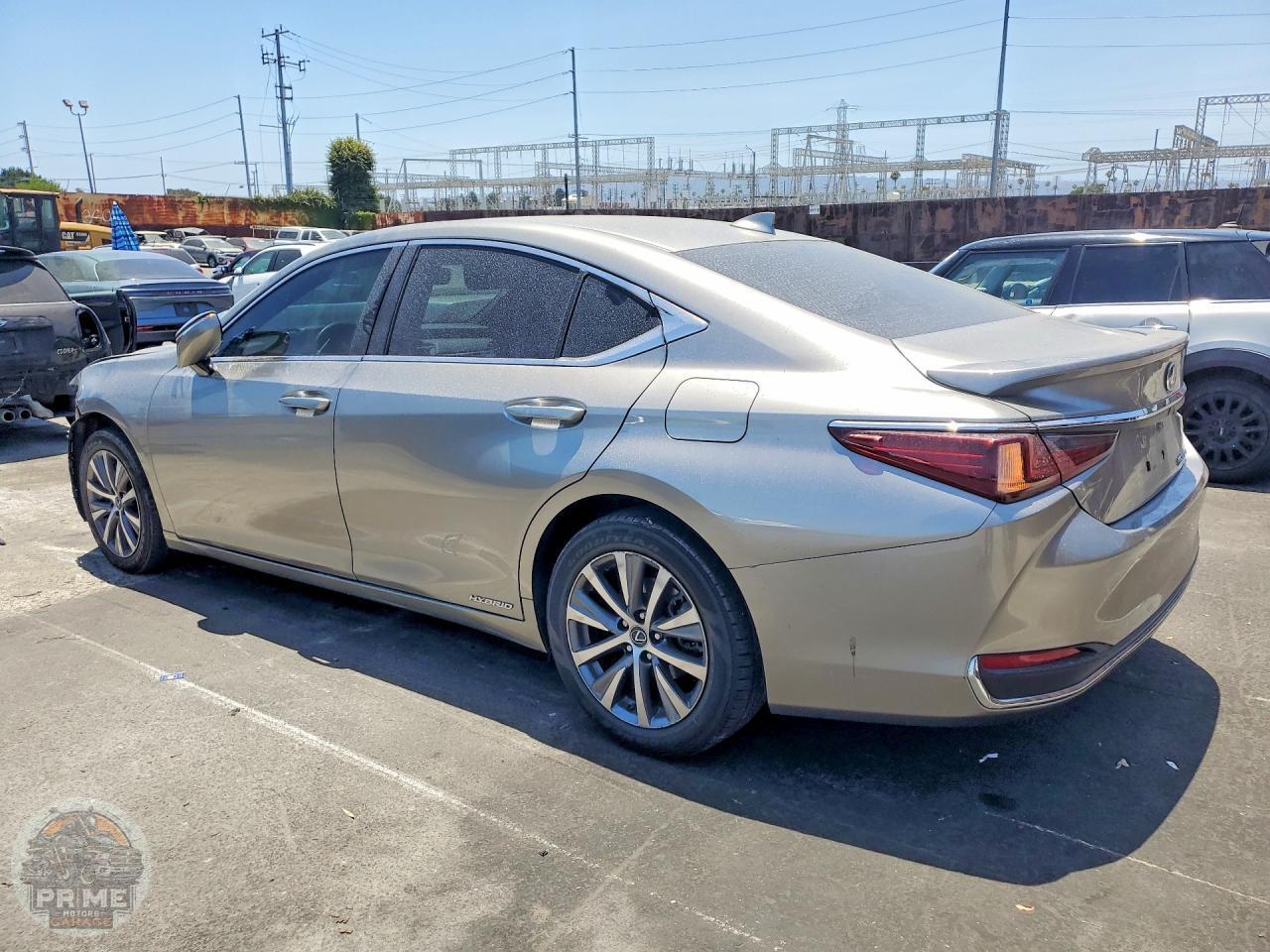 2021 LEXUS ES — фото 2