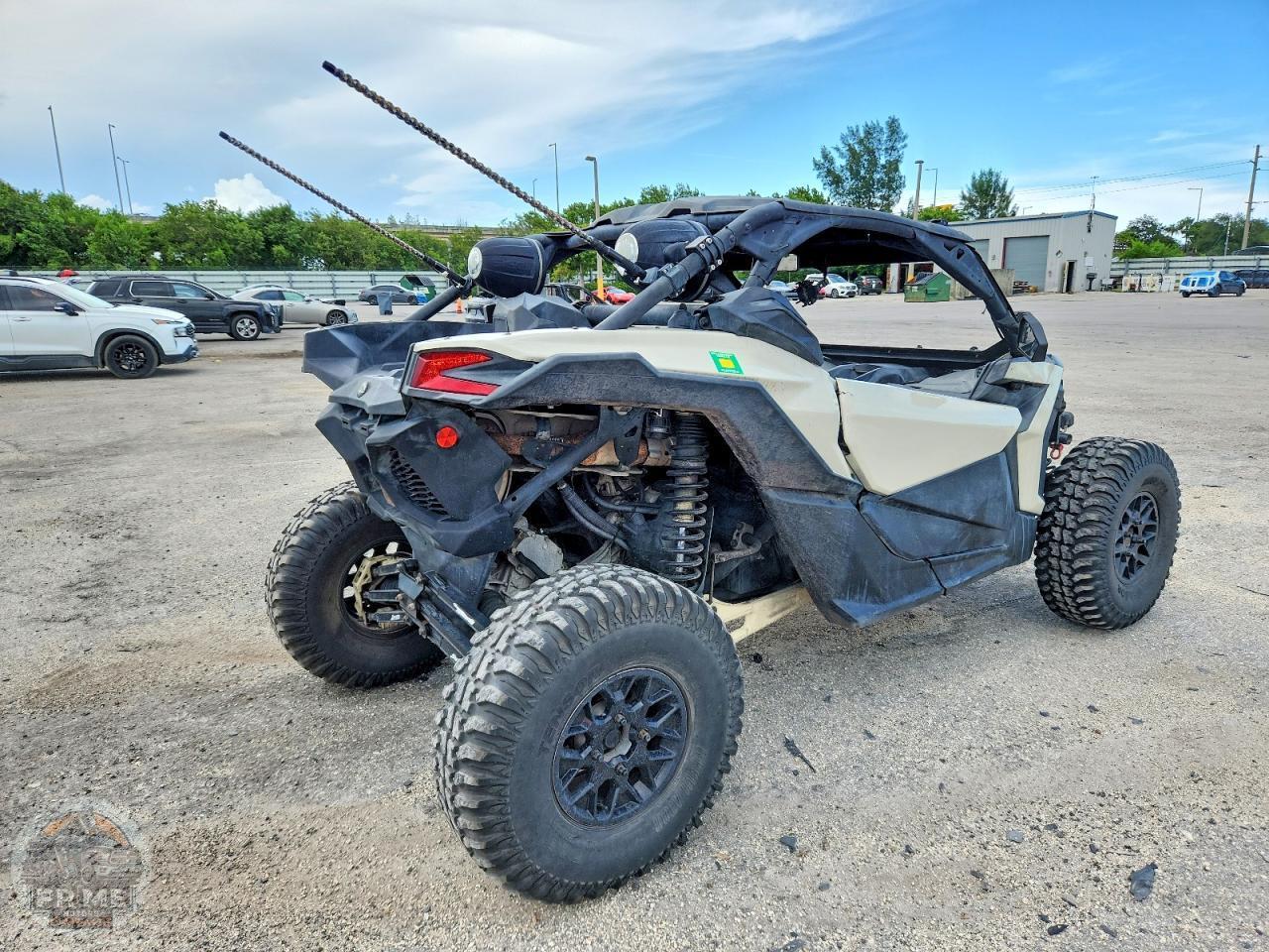 2019 CAN-AM MAVERICK — фото 11