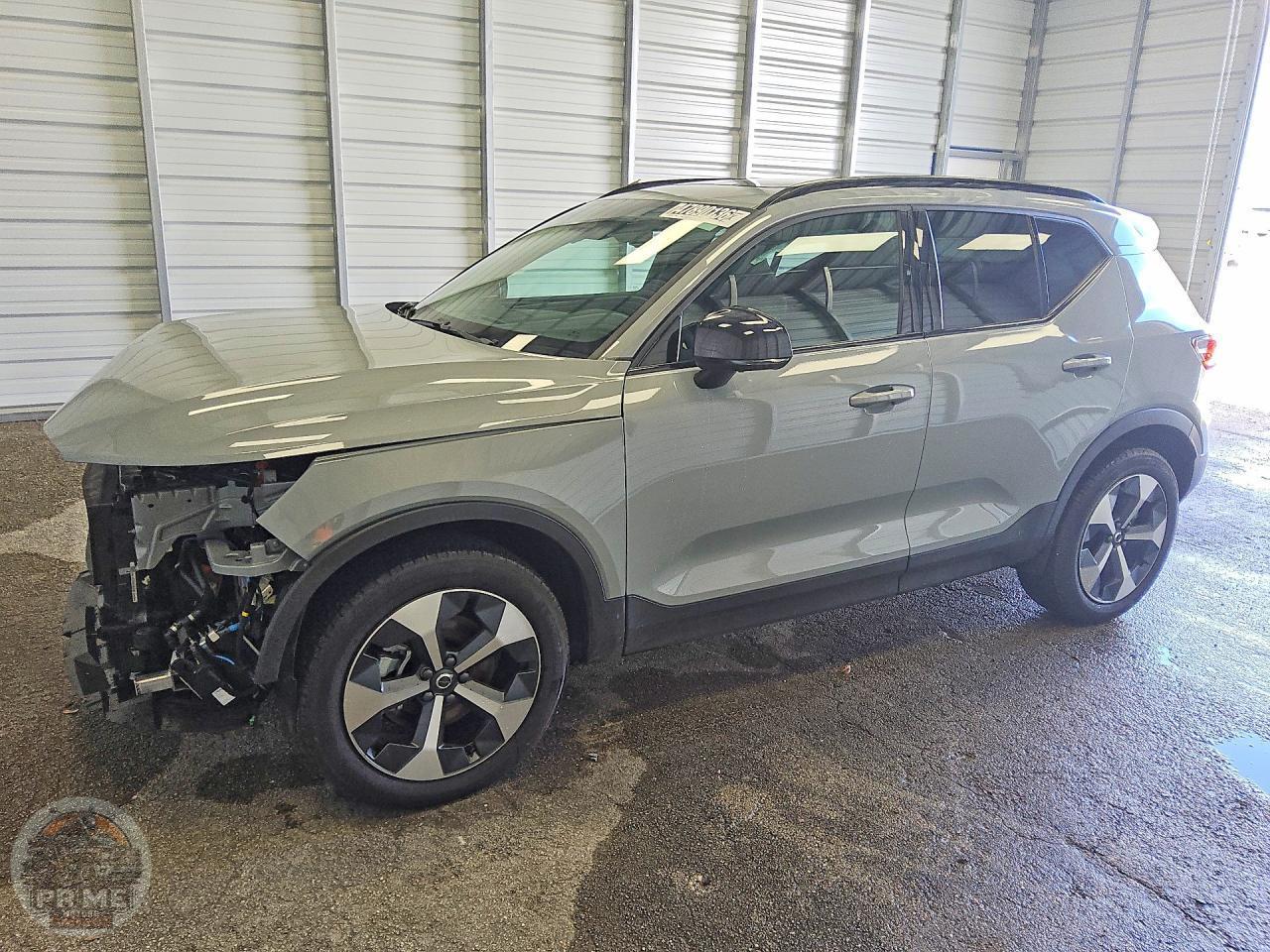 2026 VOLVO XC40 — фото 1