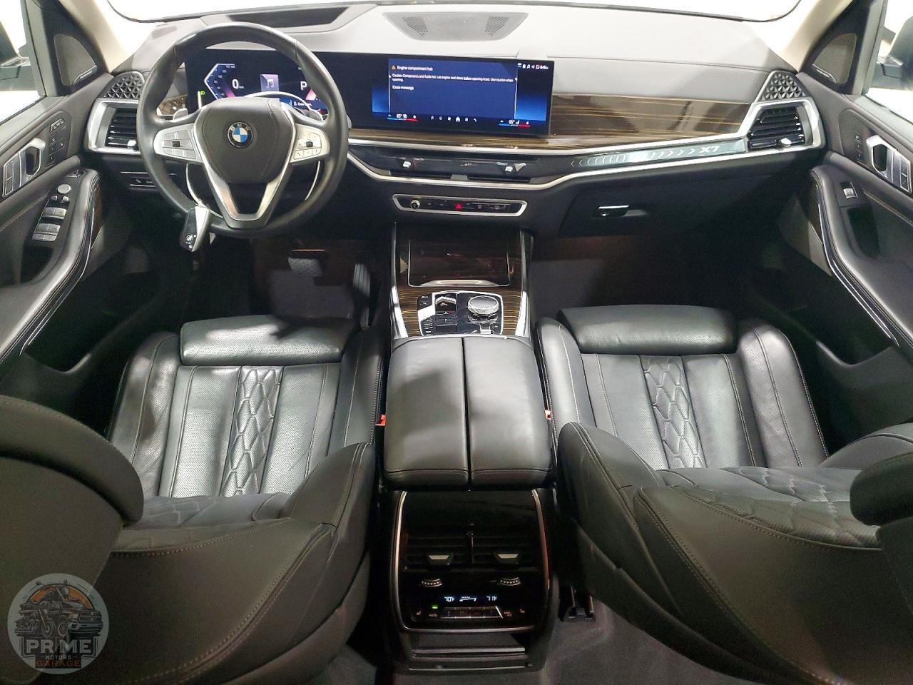 2026 BMW X7 — фото 23