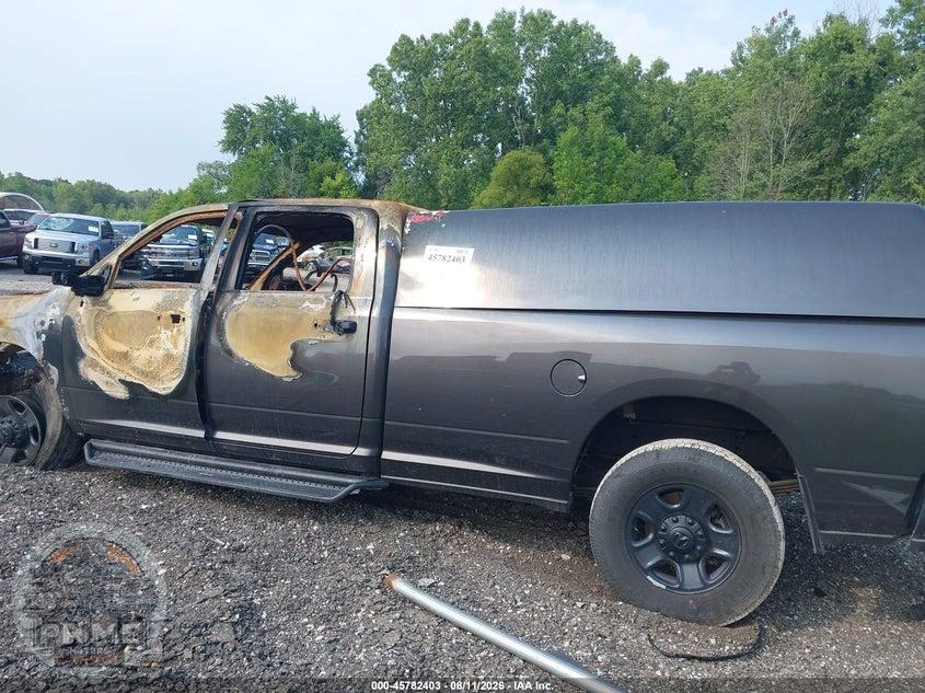 2025 RAM 3500 TRADESMAN  4X4 8' BOX — фото 3