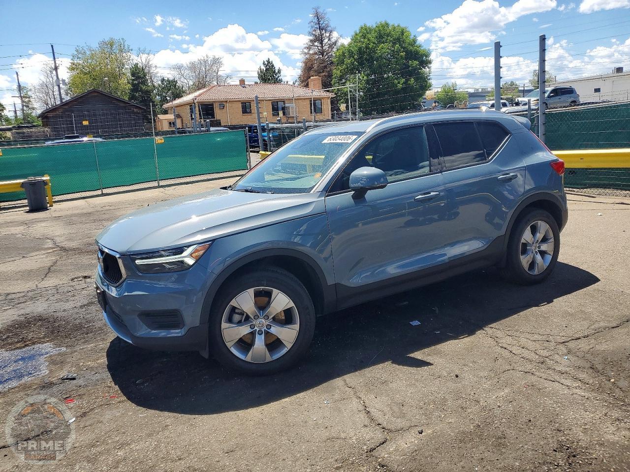 2020 VOLVO XC40 — фото 1