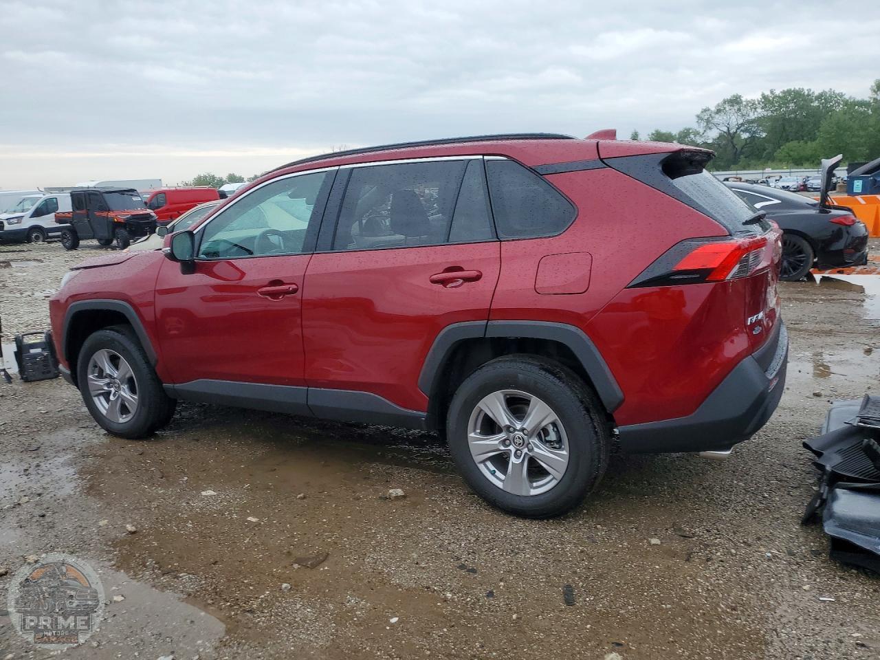 2025 TOYOTA RAV4 — фото 2