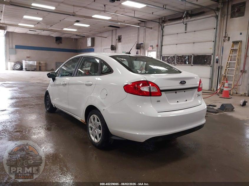 2013 FORD FIESTA SE — фото 3