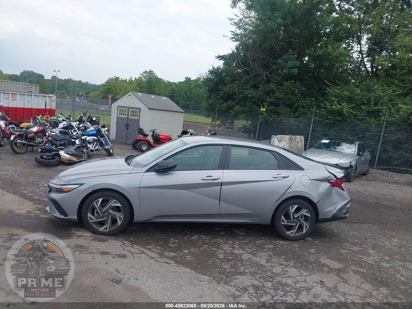 2025 HYUNDAI ELANTRA SEL SPORT — фото 14