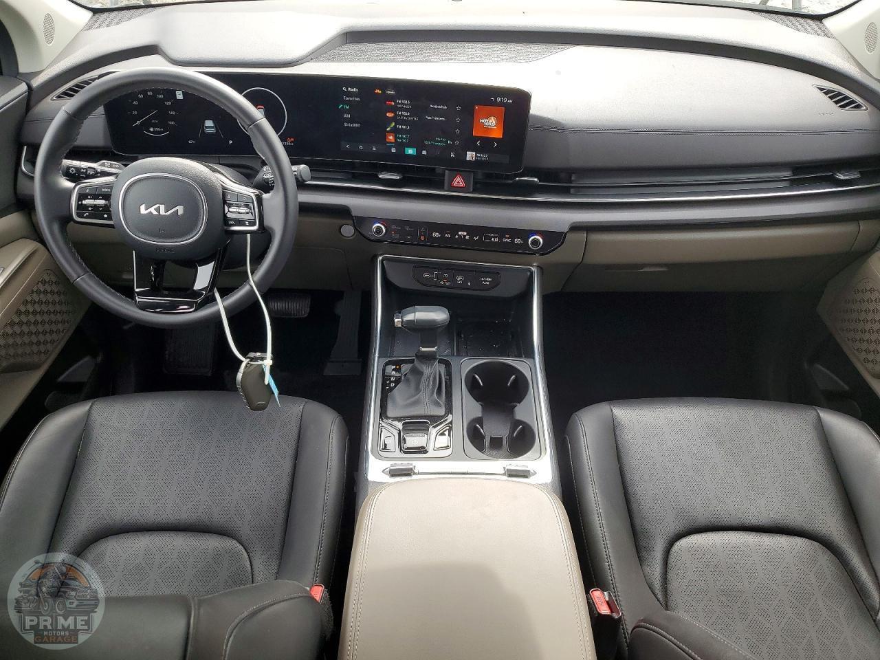 2025 KIA CARNIVAL — фото 8