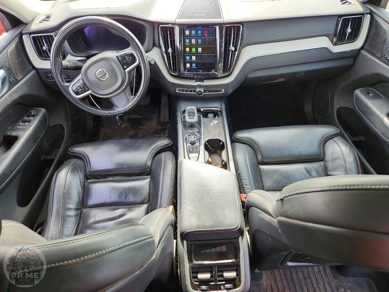 2022 VOLVO XC60 — фото 8
