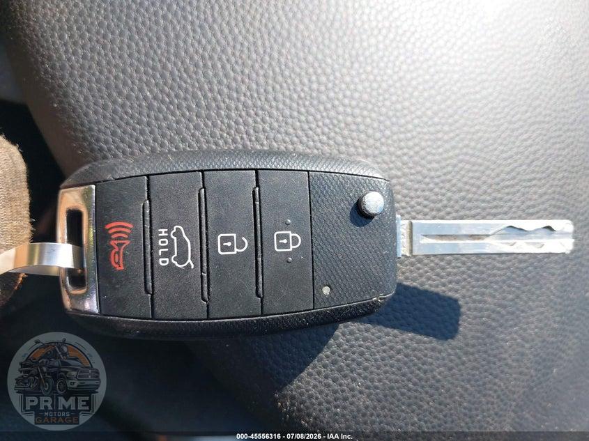 2016 KIA SOUL — фото 11