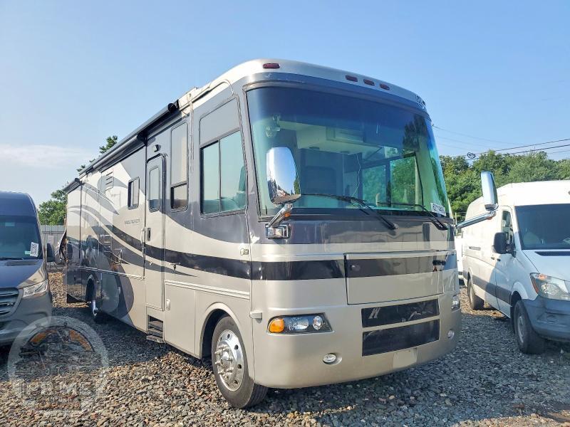 2005 WORKHORSE MOTORHOME — фото 2