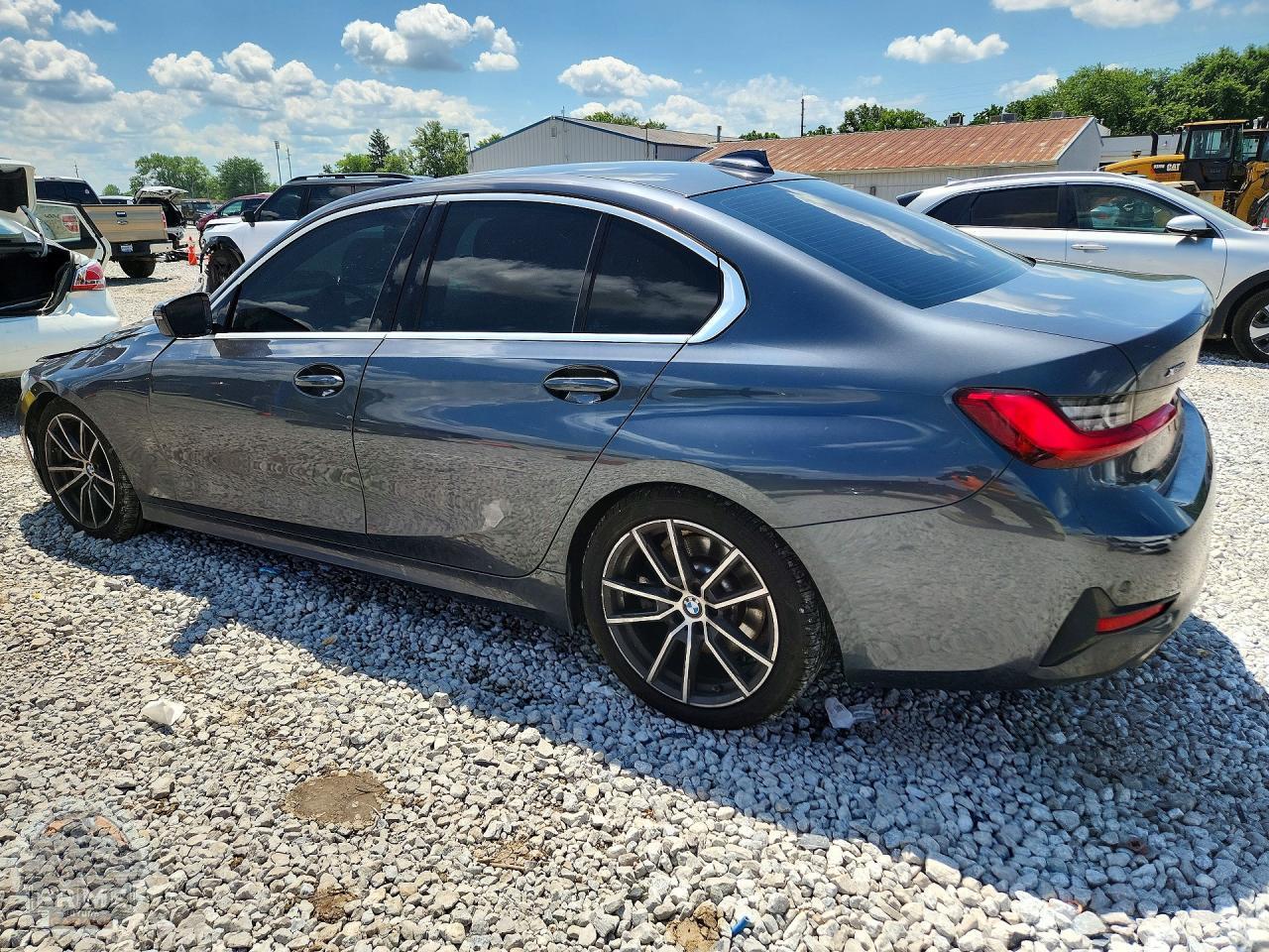 2021 BMW 3 SERIES — фото 2