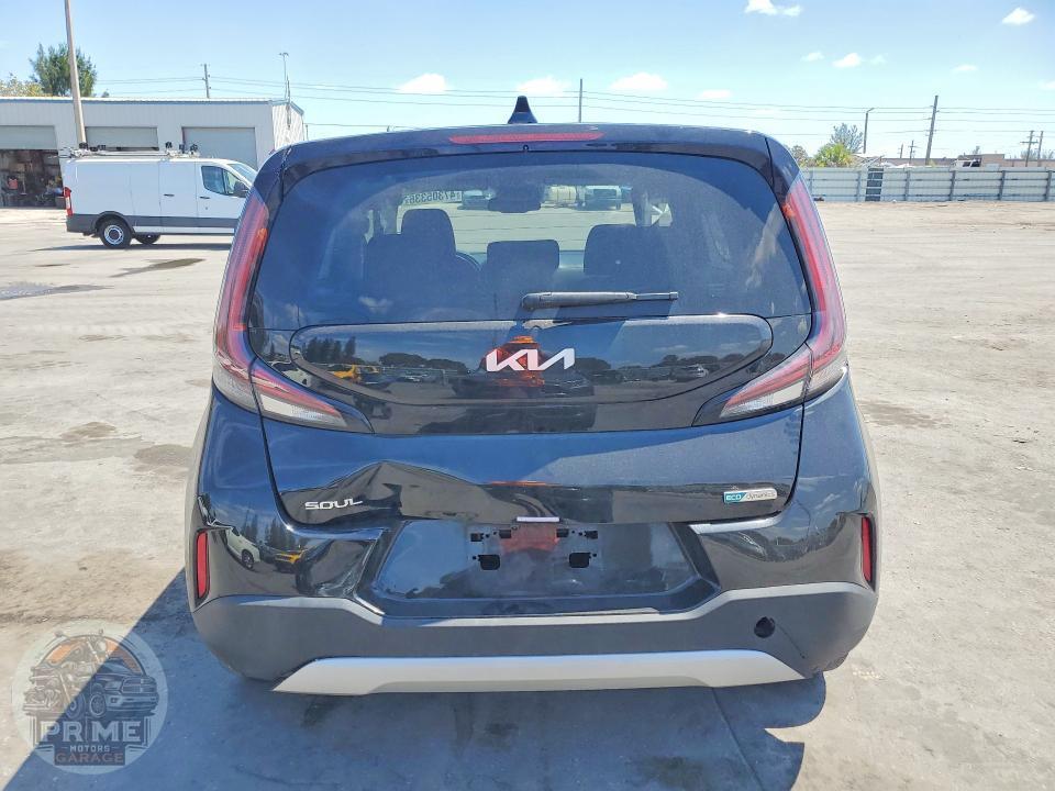 2023 KIA SOUL — фото 6