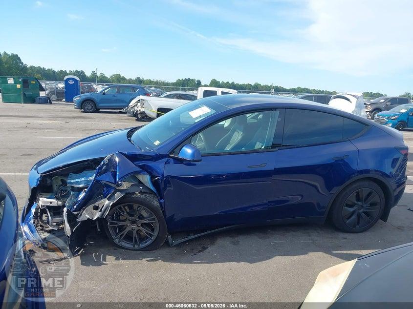 2024 TESLA MODEL Y LONG RANGE SINGLE MOTOR REAR-WHEEL DRIVE/RWD — фото 13