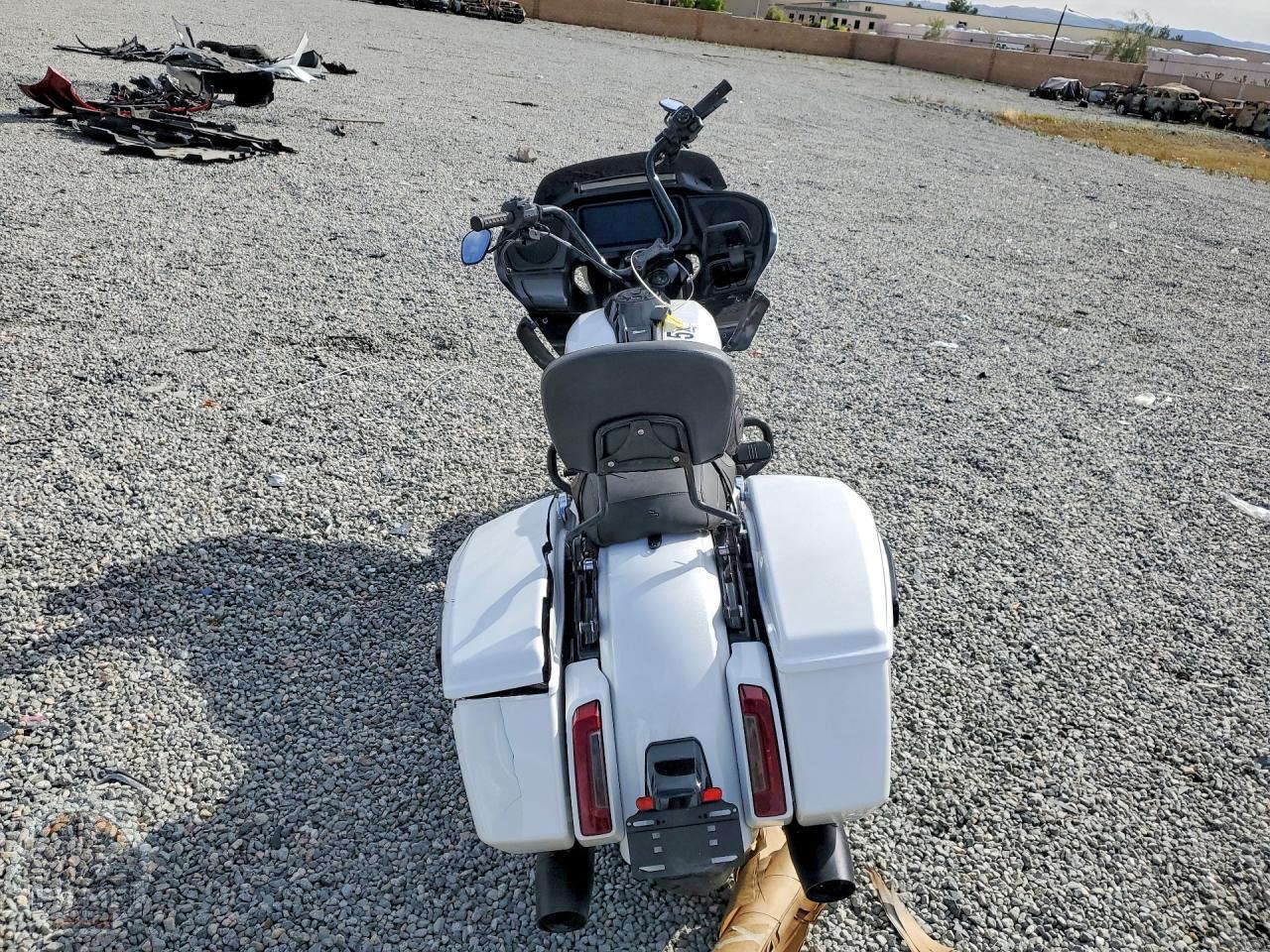 2025 HARLEY-DAVIDSON FLTRX (ROAD GLIDE, ROAD GLIDE CUSTOM) — фото 4