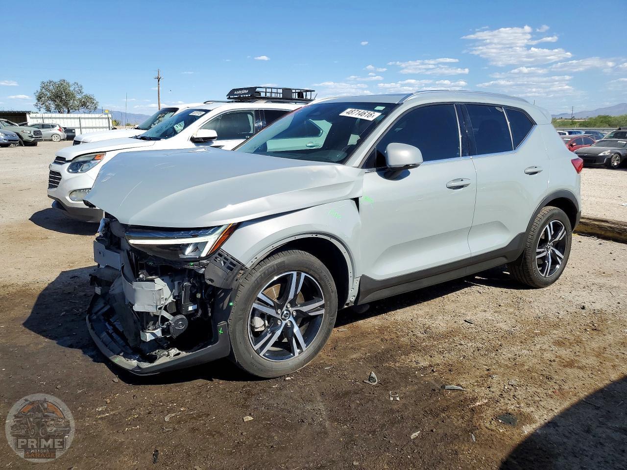 2024 VOLVO XC40 — фото 1