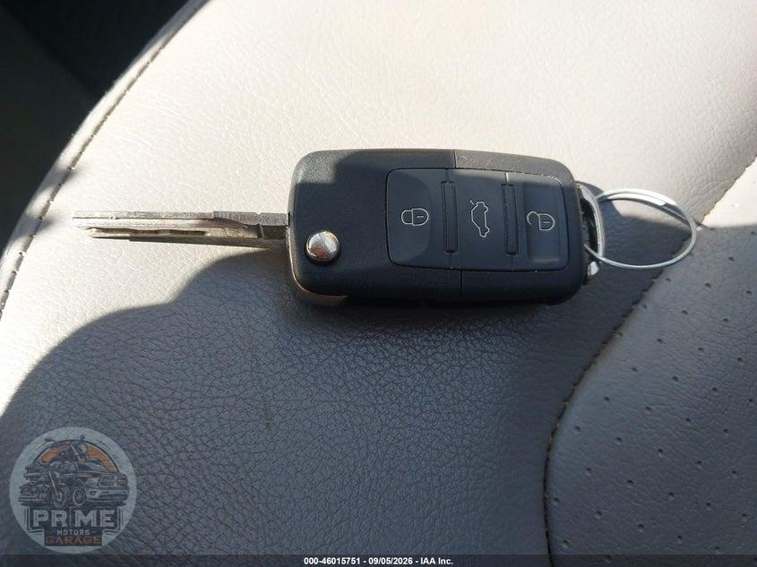 2006 VOLKSWAGEN NEW BEETLE 2.5 — фото 11
