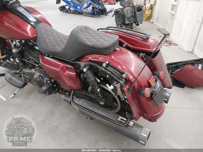 2018 HARLEY-DAVIDSON FLHXS (STREET GLIDE SPECIAL) STREET GLIDE SPECIAL — фото 17