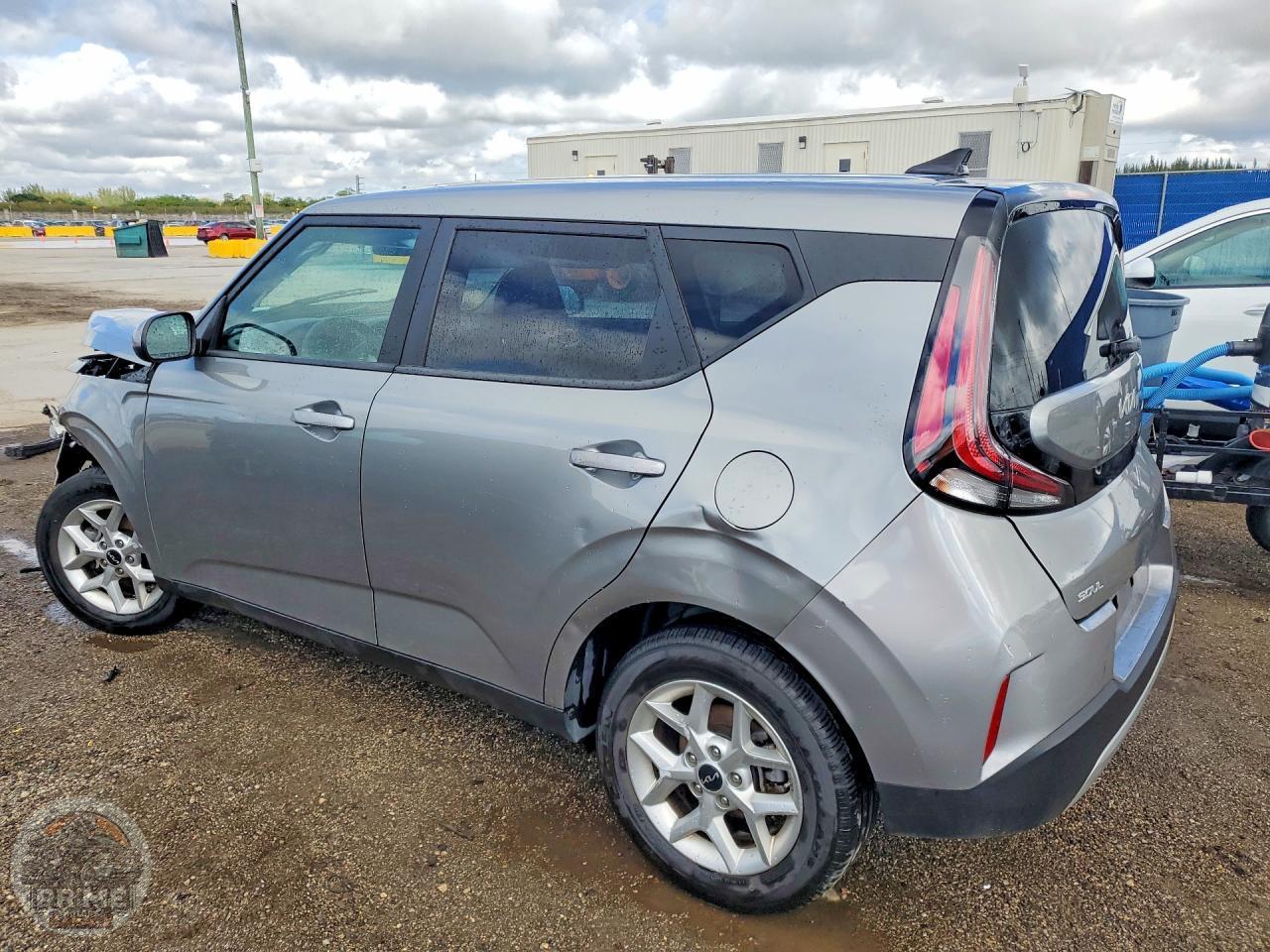 2025 KIA SOUL — фото 2