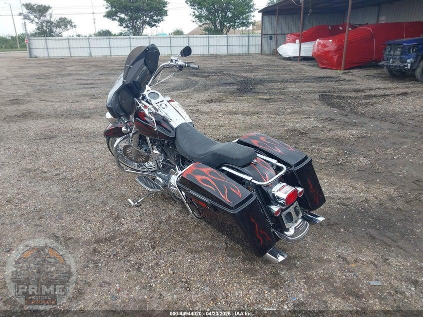 2005 HARLEY-DAVIDSON FLHRI (ROAD KING ) — фото 3