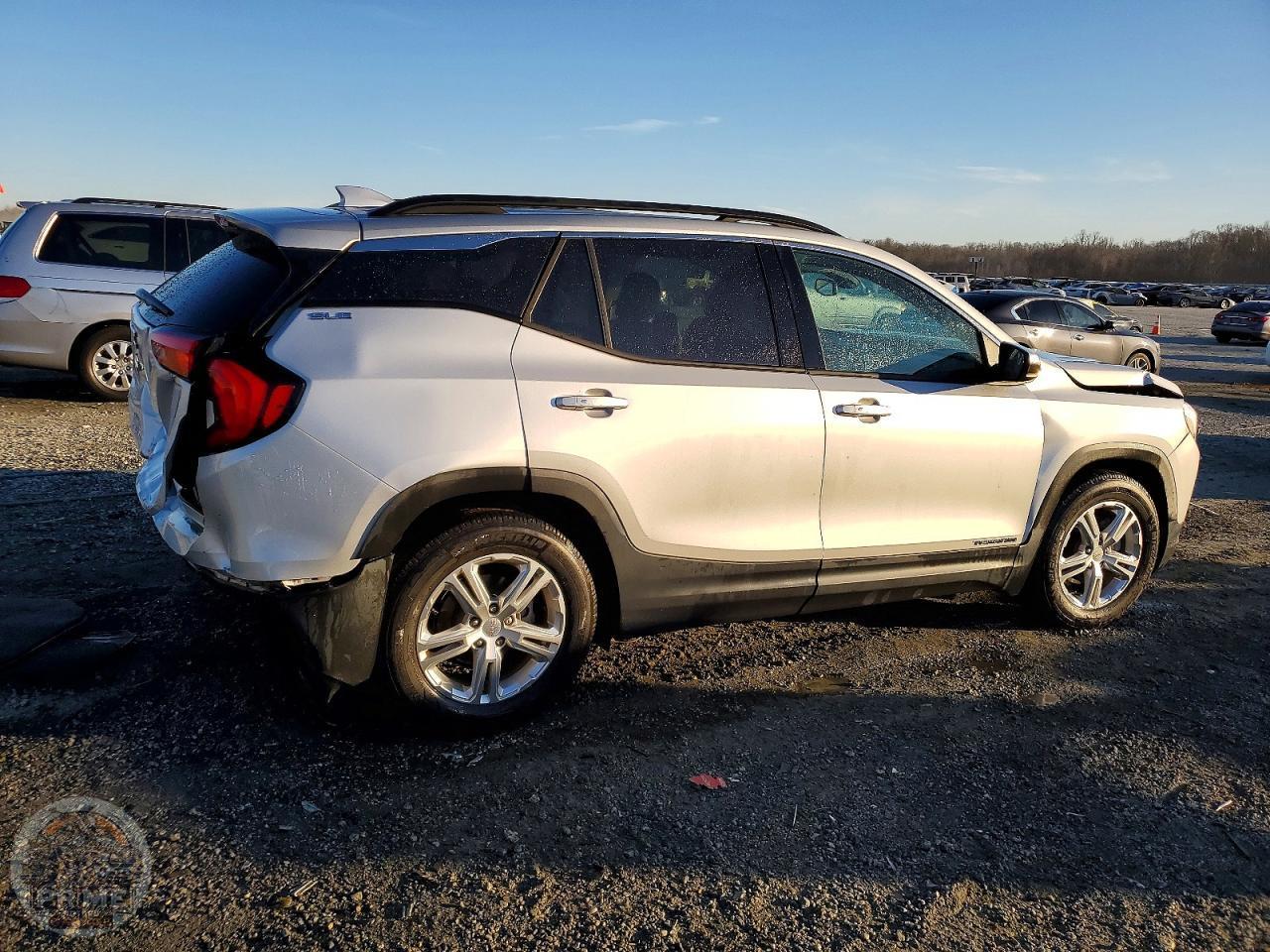 2020 GMC TERRAIN — фото 6