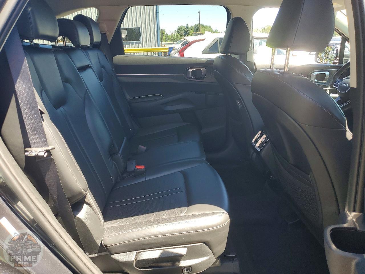 2024 KIA SORENTO — фото 10
