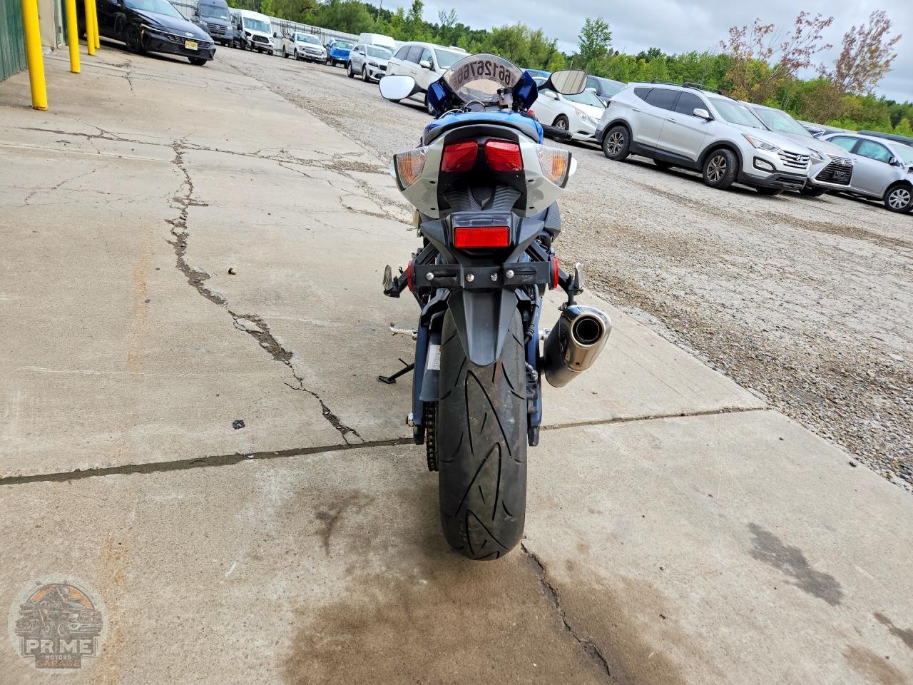 2011 SUZUKI GSX750 — фото 4