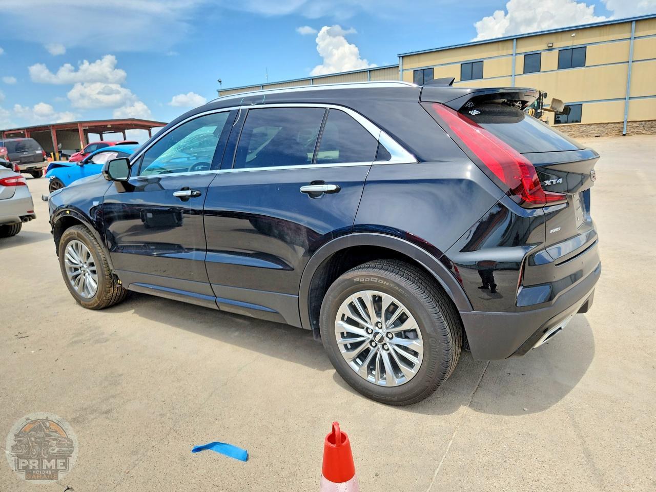 2024 CADILLAC XT4 — фото 2