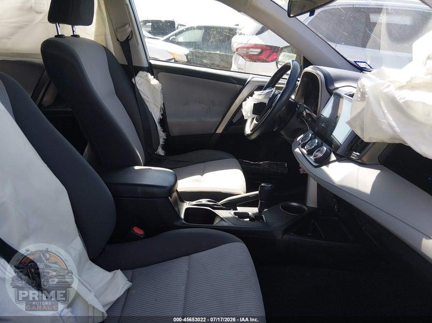2015 TOYOTA RAV4 LE — фото 5