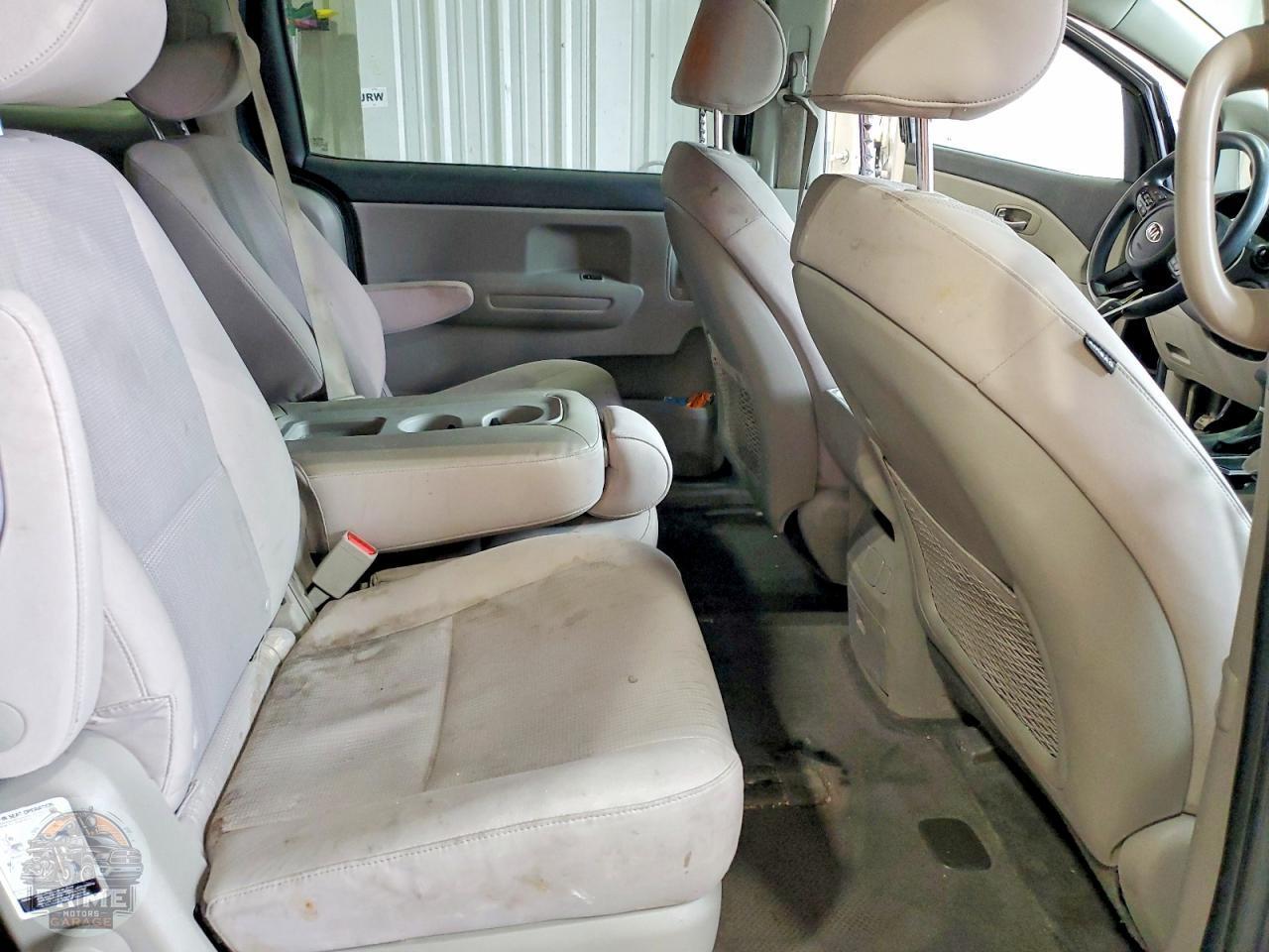 2021 KIA SEDONA — фото 11