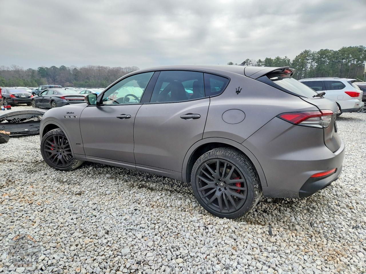 2022 MASERATI LEVANTE — фото 2