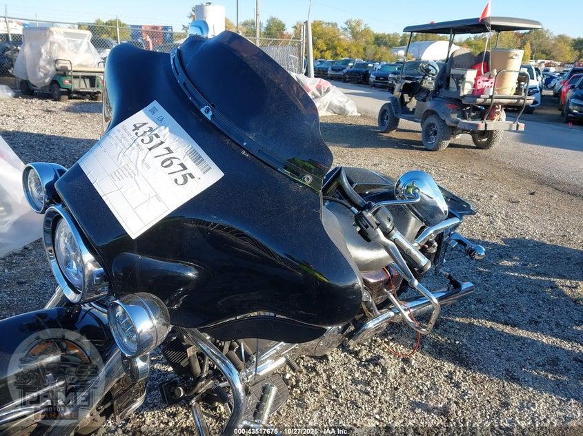 2001 HARLEY-DAVIDSON FLHTCI (ELECTRA GLIDE CLASSIC) — фото 2