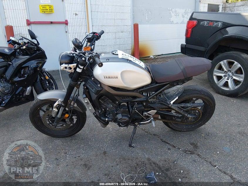 2016 YAMAHA XSR900 60TH ANNIVERSARY — фото 12