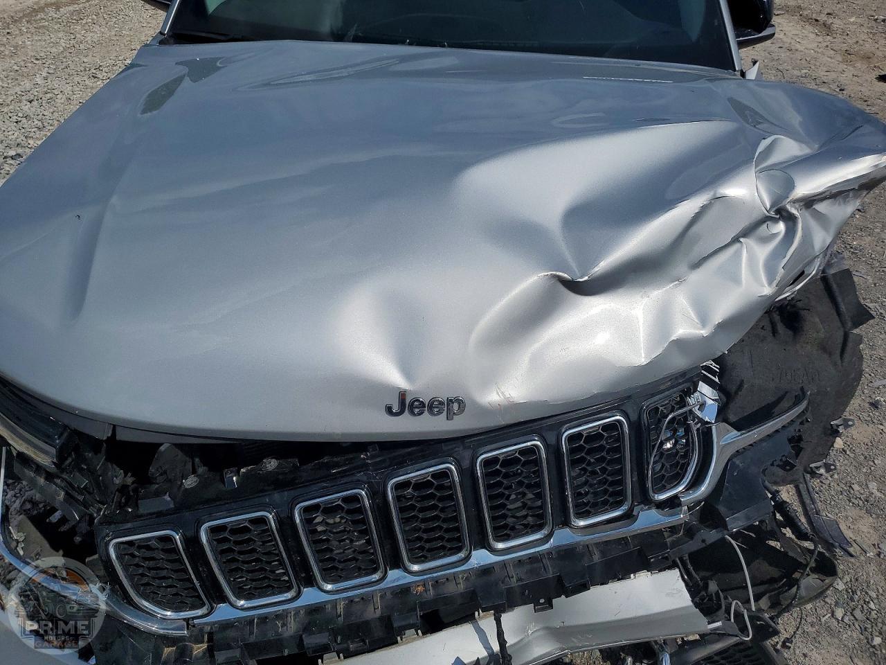 2023 JEEP GRAND CHEROKEE — фото 12