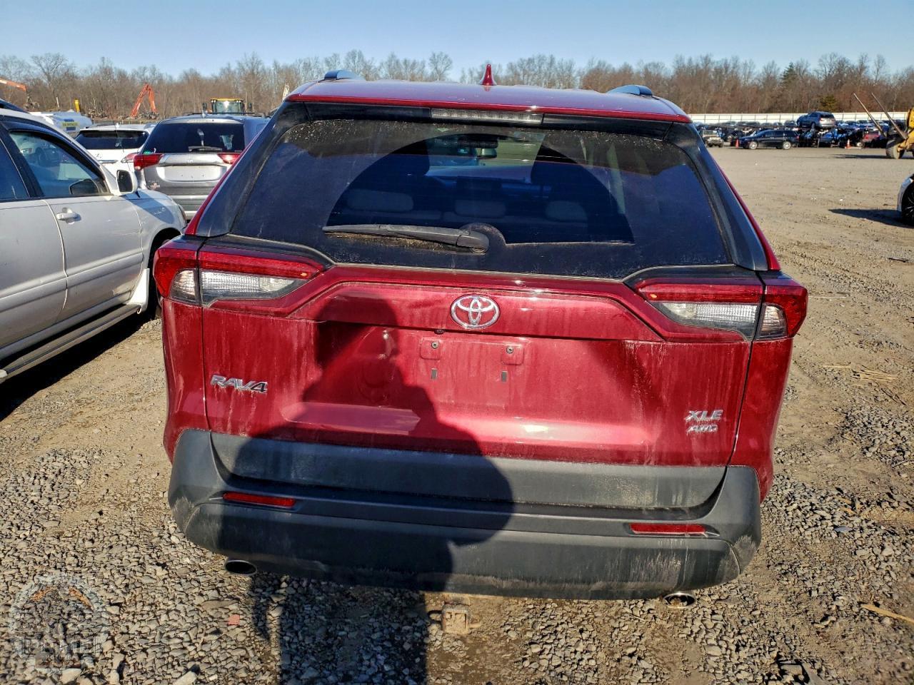 2020 TOYOTA RAV4 — фото 6