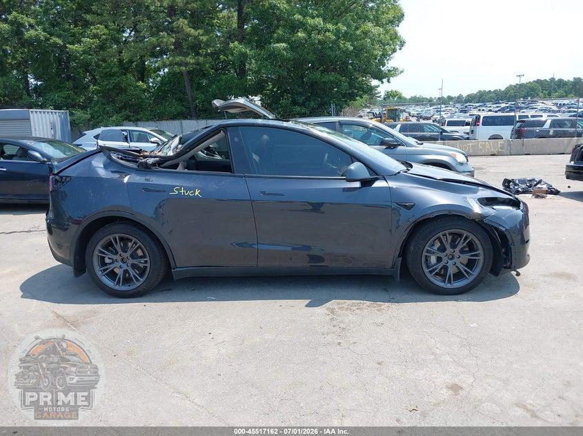 2025 TESLA MODEL Y LONG RANGE DUAL MOTOR ALL-WHEEL DRIVE — фото 14