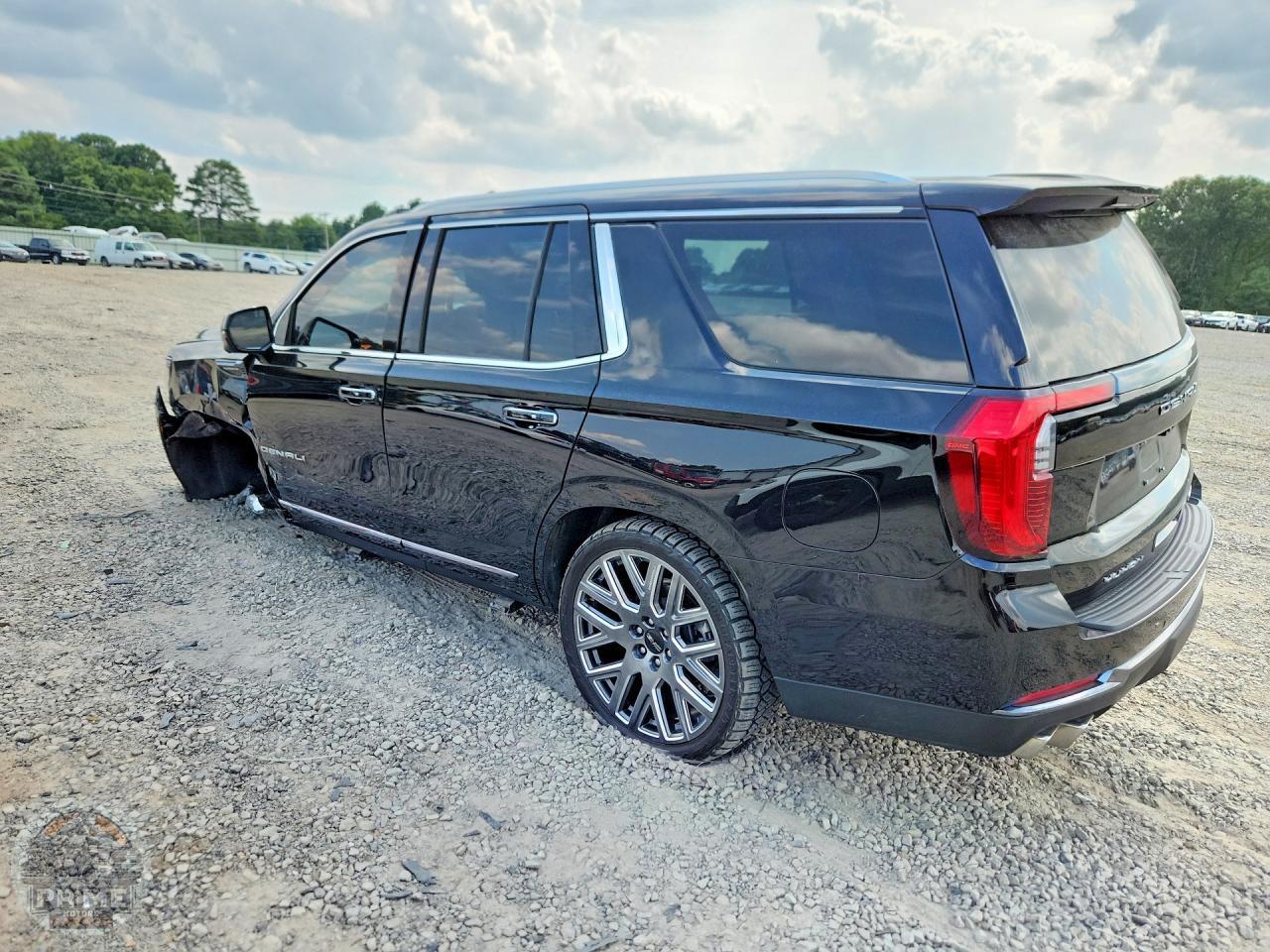 2025 GMC YUKON — фото 2