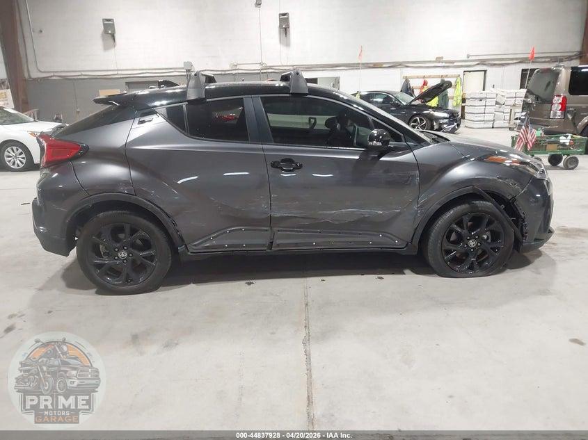 2022 TOYOTA C-HR NIGHTSHADE EDITION — фото 13