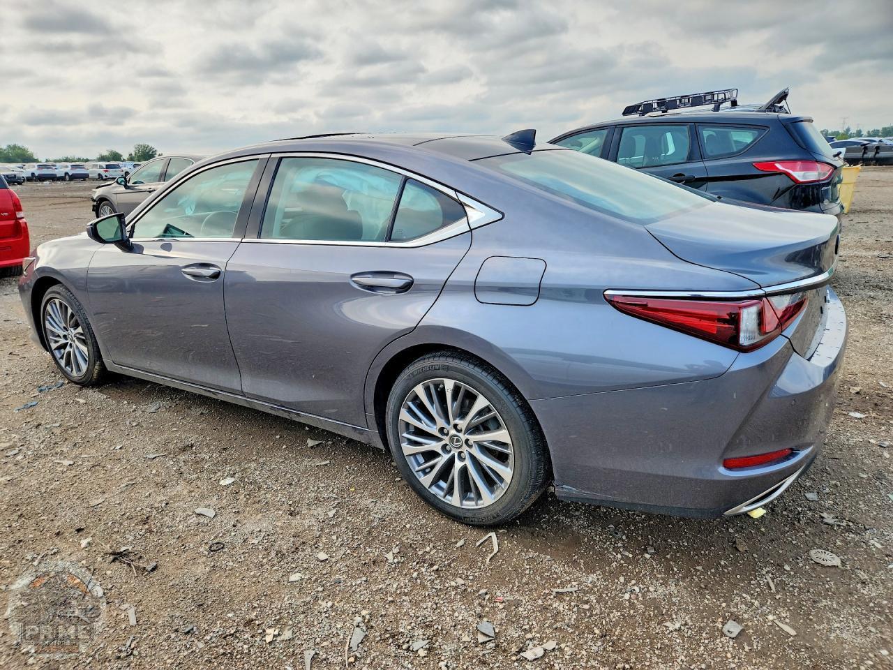 2020 LEXUS ES — фото 2