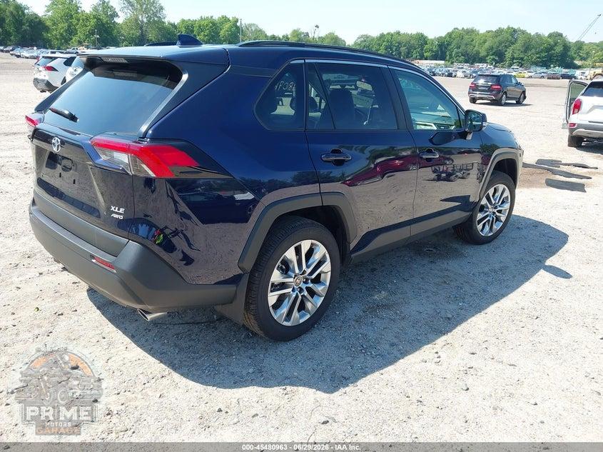 2025 TOYOTA RAV4 XLE PREMIUM — фото 4