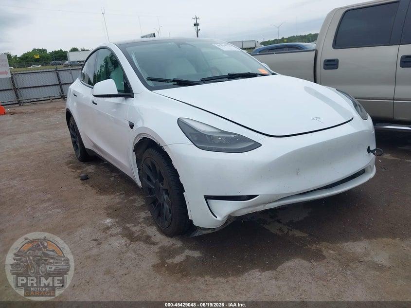 2024 TESLA MODEL Y LONG RANGE DUAL MOTOR ALL-WHEEL DRIVE — фото 1