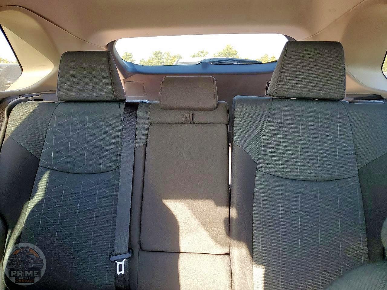 2025 TOYOTA RAV4 — фото 10