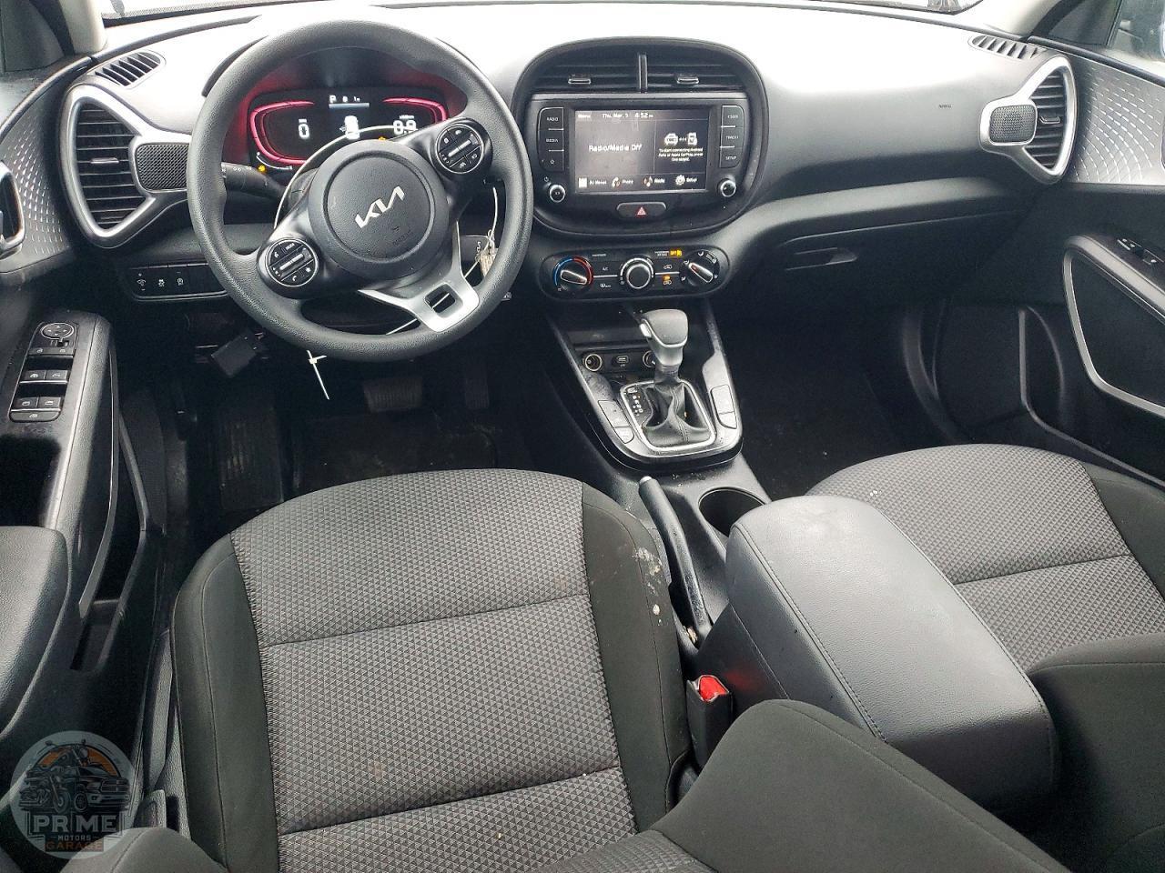 2025 KIA SOUL — фото 8