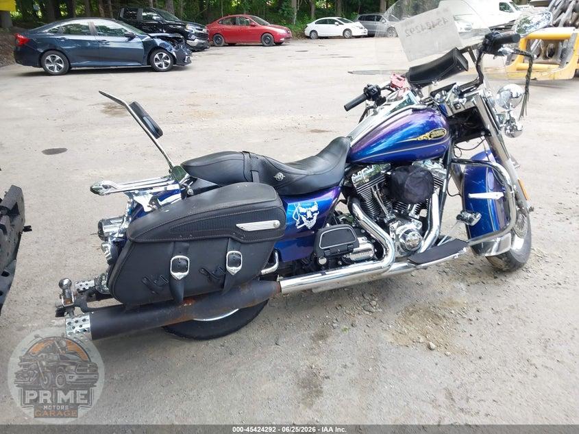2009 HARLEY-DAVIDSON FLHRC (ROAD KING CLASSIC) — фото 4