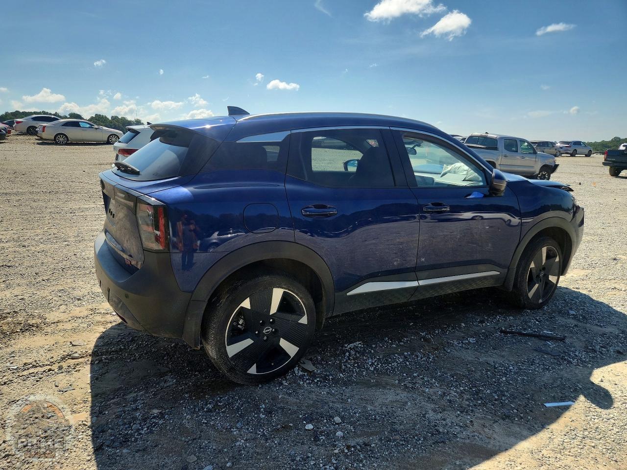 2025 NISSAN KICKS — фото 3
