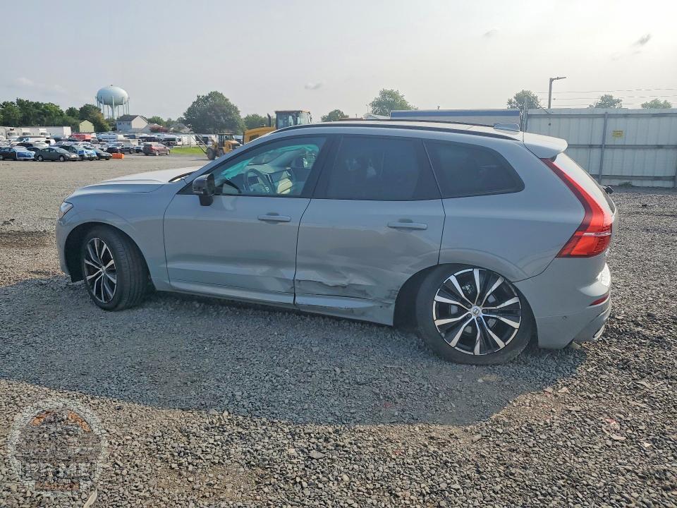 2025 VOLVO XC60 — фото 2