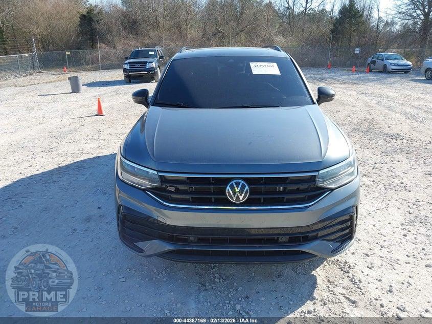 2024 VOLKSWAGEN TIGUAN 2.0T SE R-LINE BLACK — фото 12