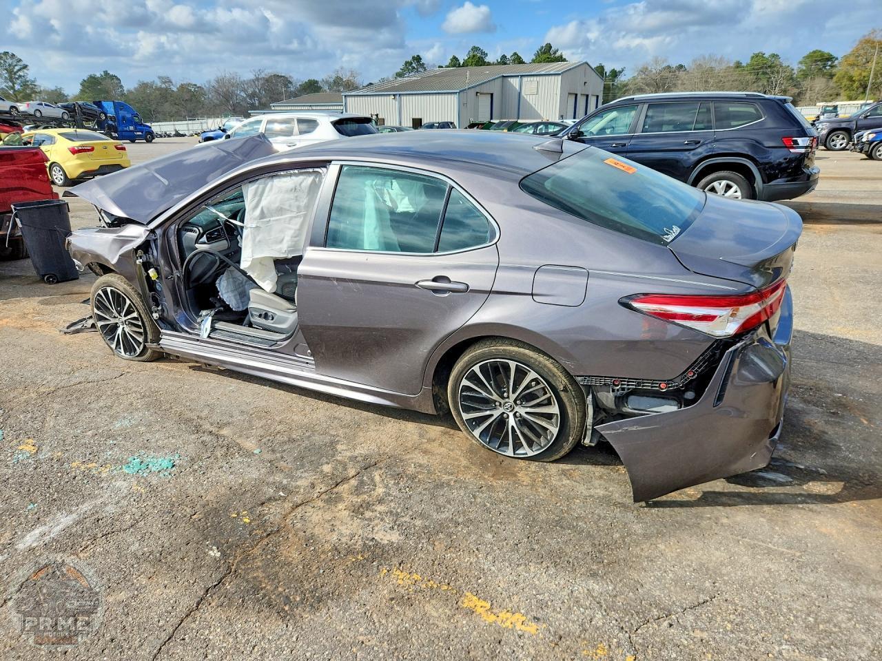 2020 TOYOTA CAMRY — фото 2