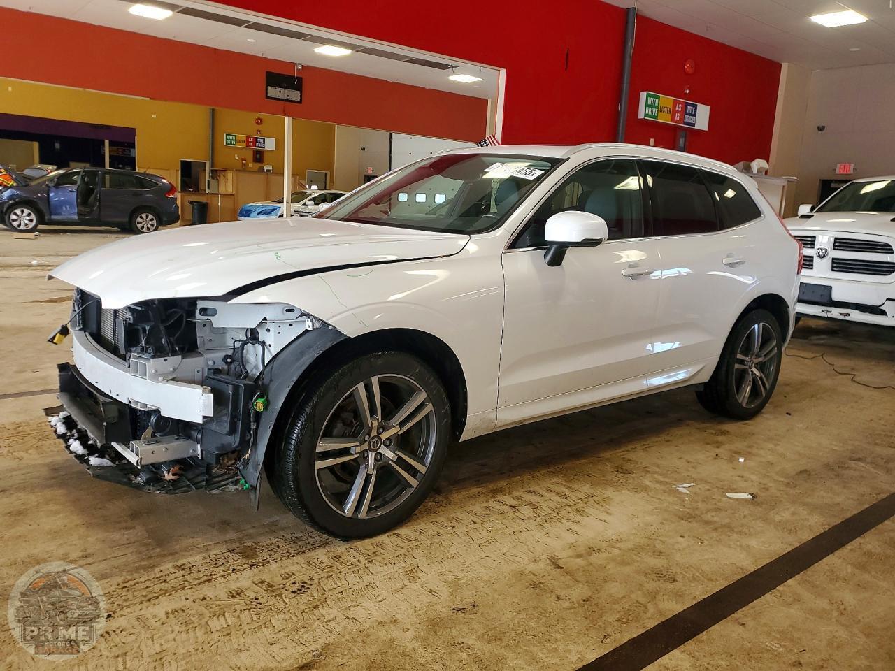 2021 VOLVO XC60 — фото 1